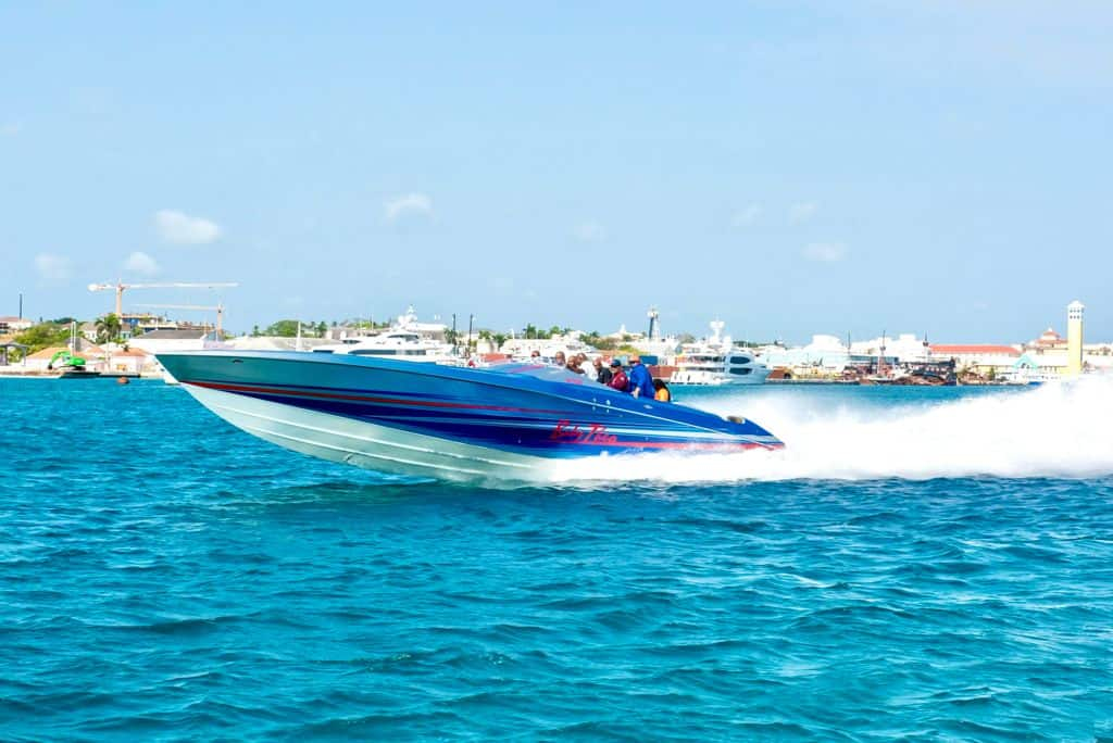 Bahamas Powerboat Club | Experience The Thrill Of Adventure